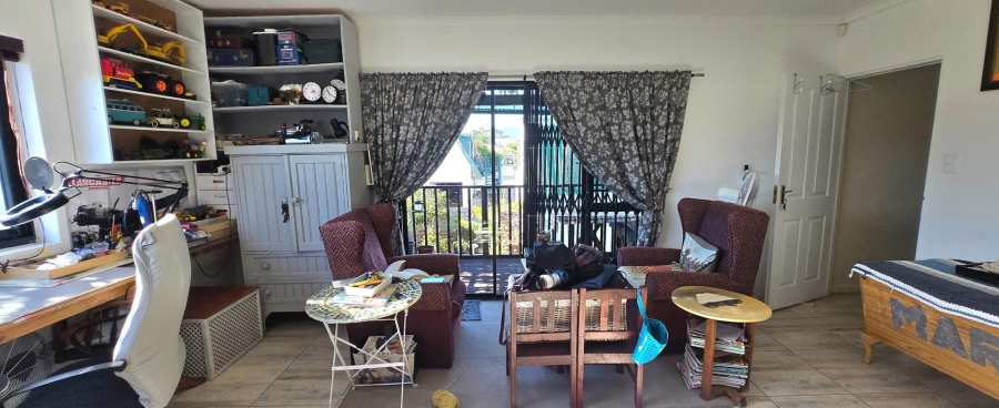 6 Bedroom Property for Sale in Franskraal Western Cape